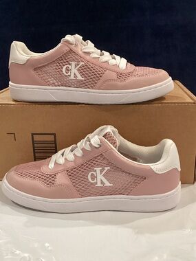 Calvin Klein Cheyra Pink White Logo Sneakers Women’s Size 6